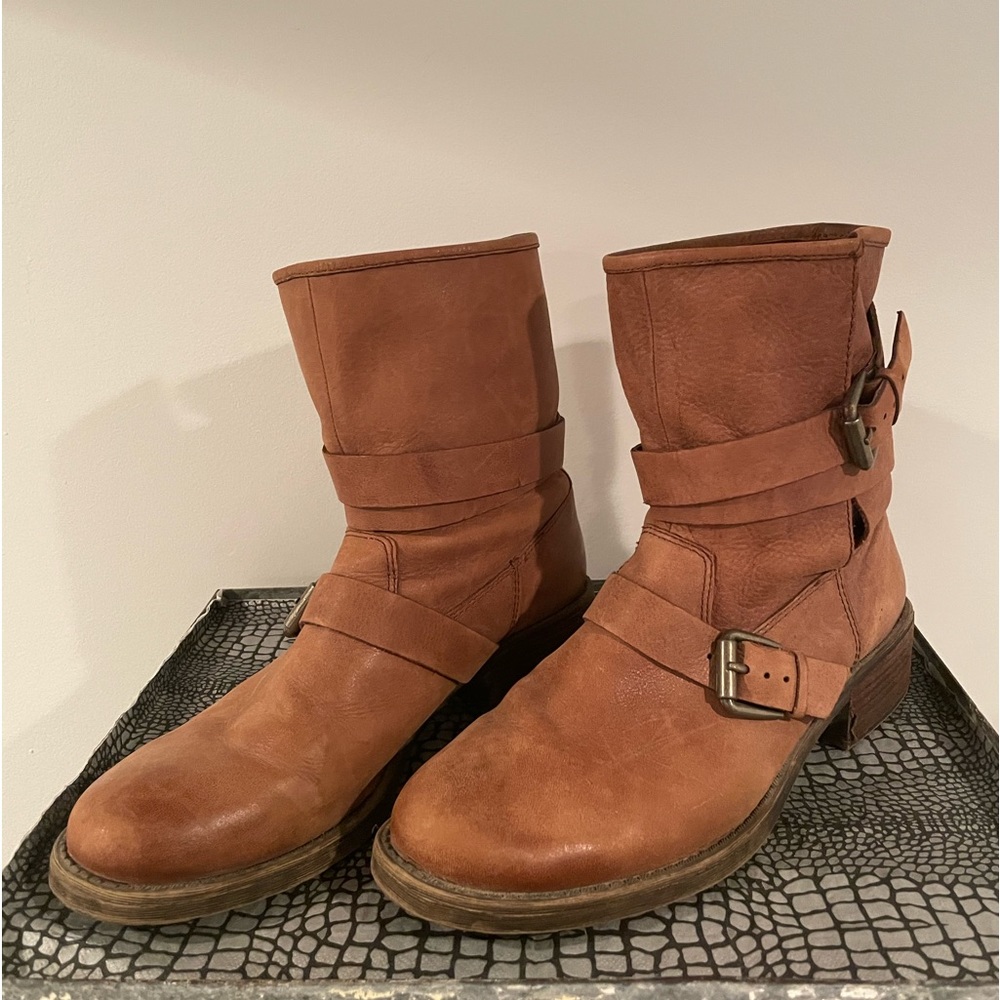 Lucky Brand Cognac Boots - Size 10 👢